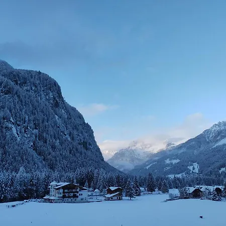 Frühstückspension Cianbolpin Canazei