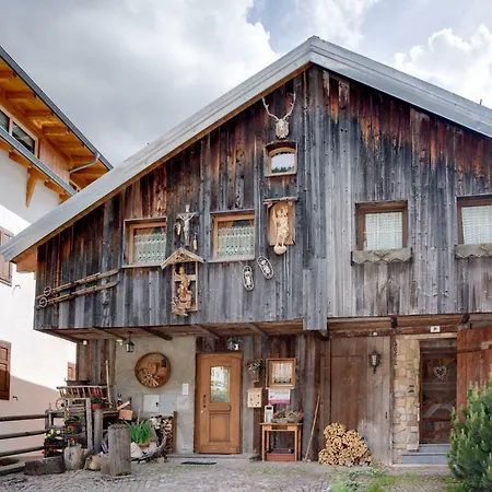 Cianbolpin Frühstückspension Canazei