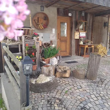 Cianbolpin Frühstückspension 3*